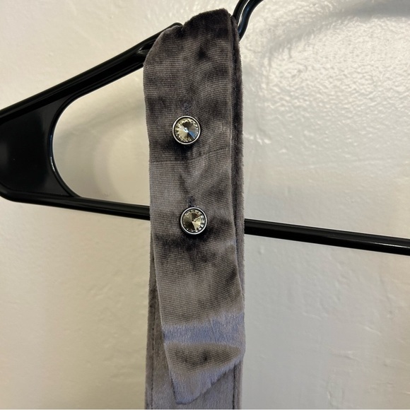 Maeve Anthropologie Monique Crushed Velvet Suspender Jumpsuit Gray Size Small - Picture 5 of 9